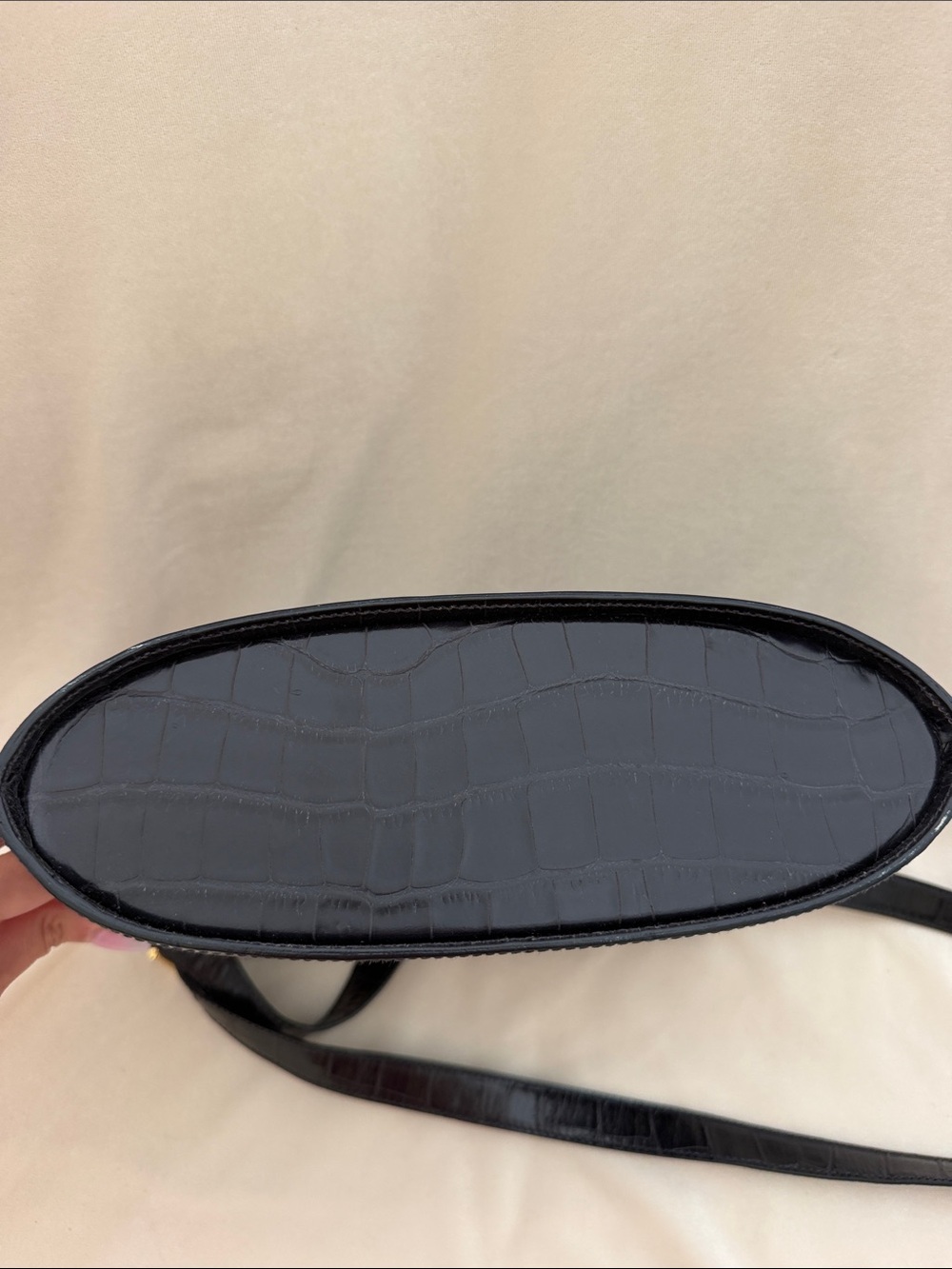 Escada Bag - Picture 7 of 12